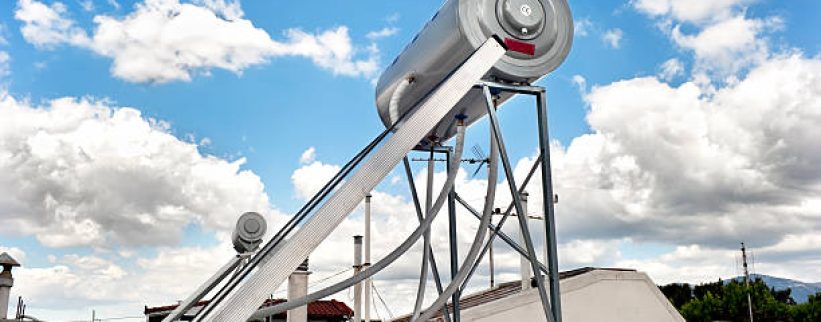 Solar water heater for green energy